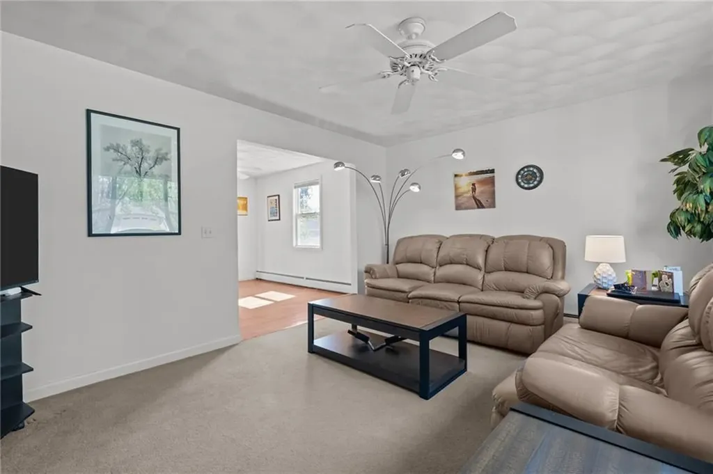 40 Conanicus Road Narragansett RI 02882
