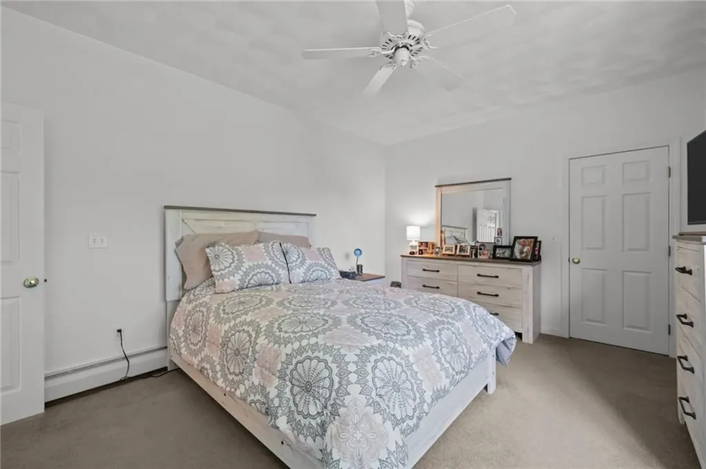 40 Conanicus Road Narragansett RI 02882