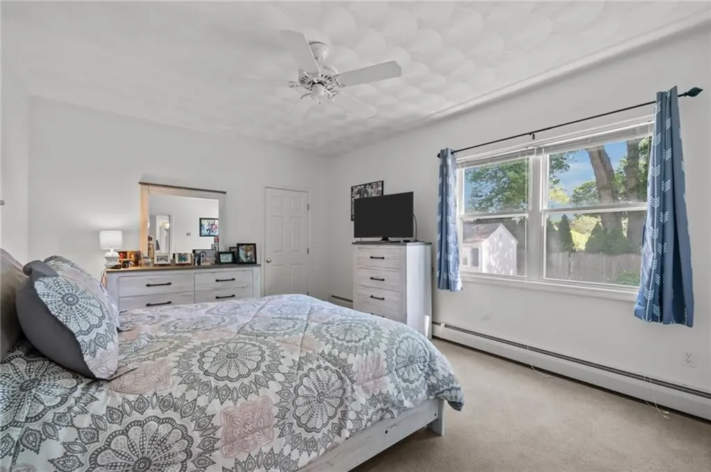 40 Conanicus Road Narragansett RI 02882