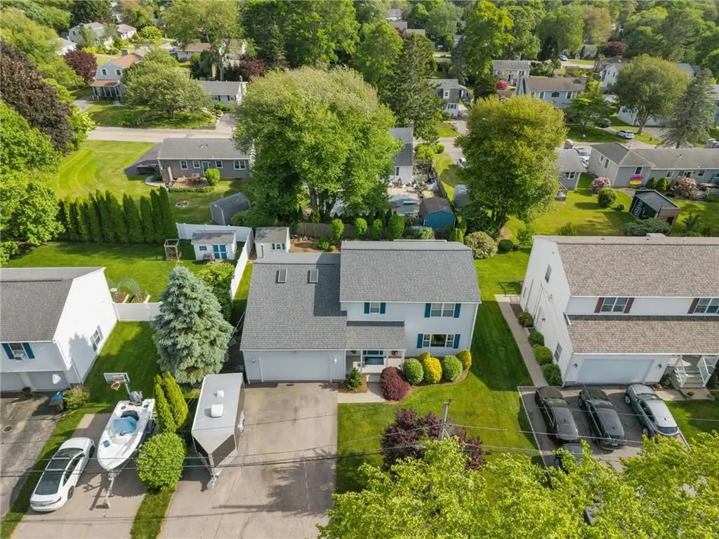 40 Conanicus Road Narragansett RI 02882