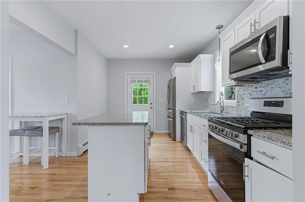 224 Francis Avenue North Providence RI 02904