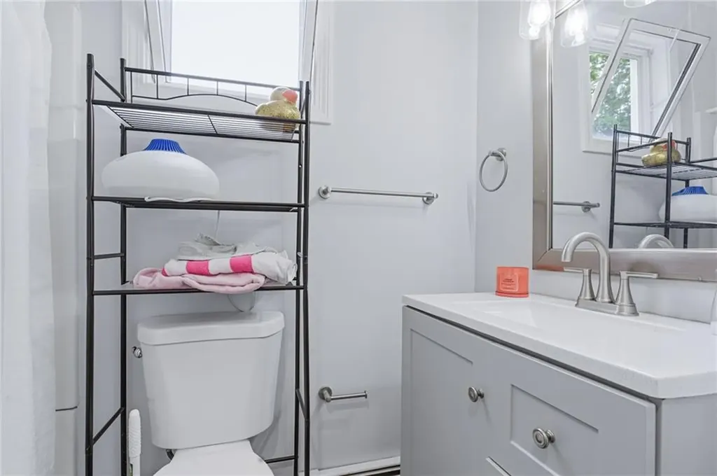 224 Francis Avenue North Providence RI 02904