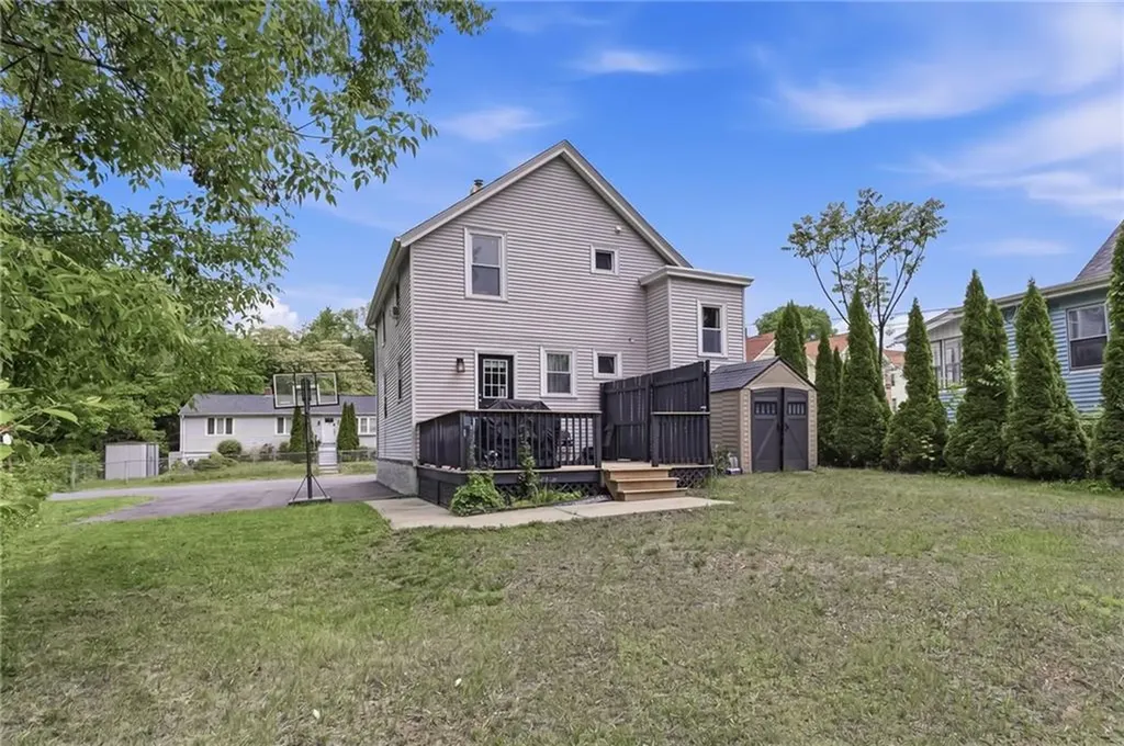 224 Francis Avenue North Providence RI 02904