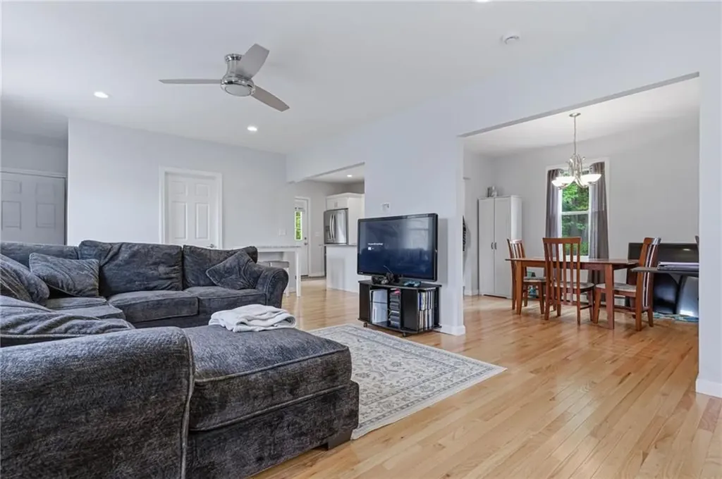224 Francis Avenue North Providence RI 02904