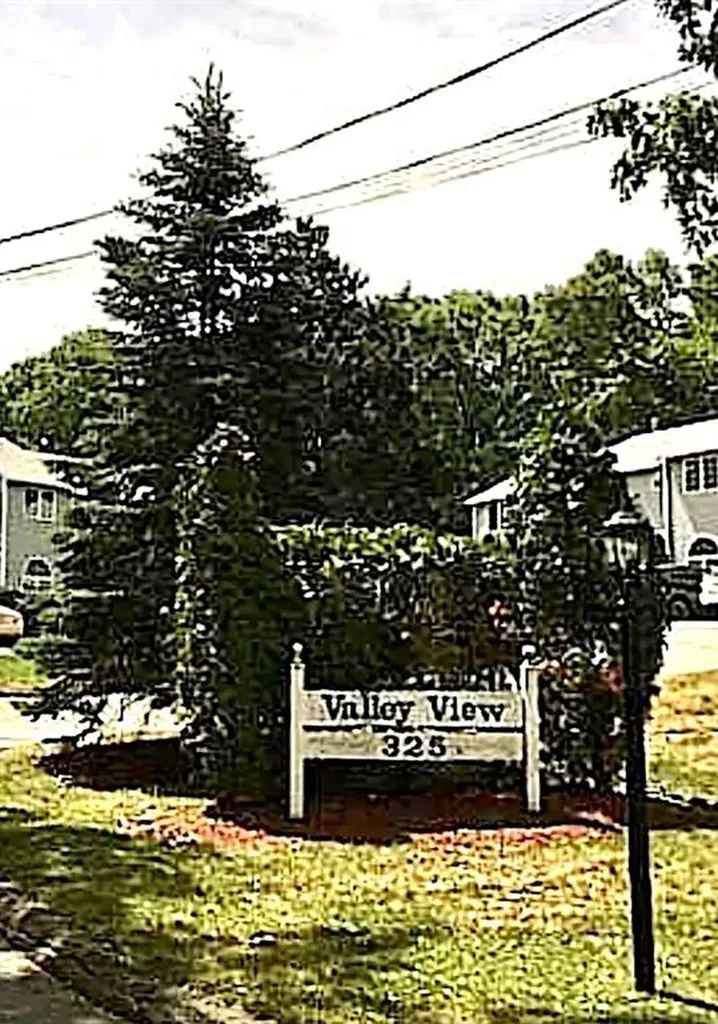 325 New London Avenue Warwick RI 02886