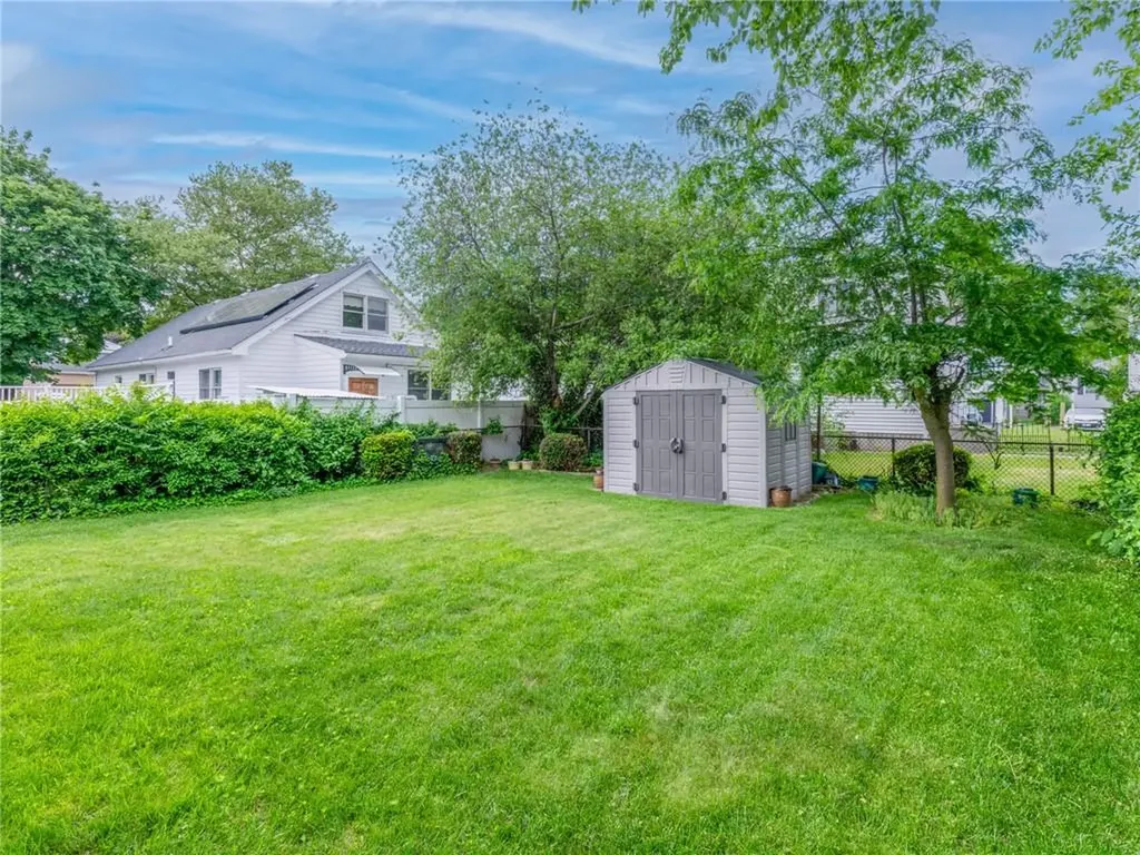 33 Alden Street Providence RI 02909