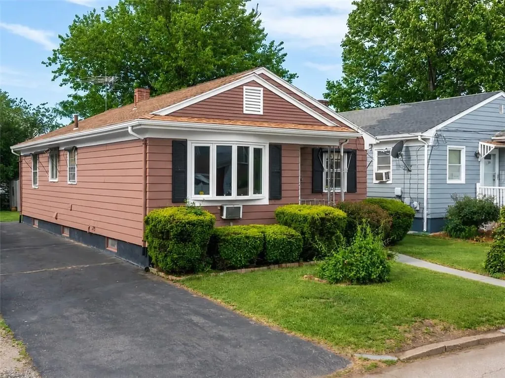 33 Alden Street Providence RI 02909