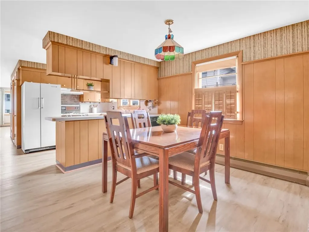 33 Alden Street Providence RI 02909