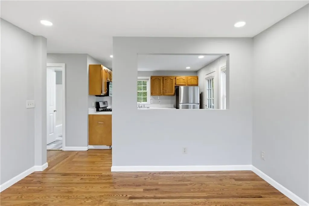 49 Harvest Road Middletown RI 02842