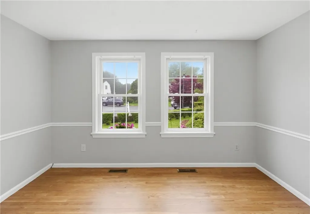 49 Harvest Road Middletown RI 02842
