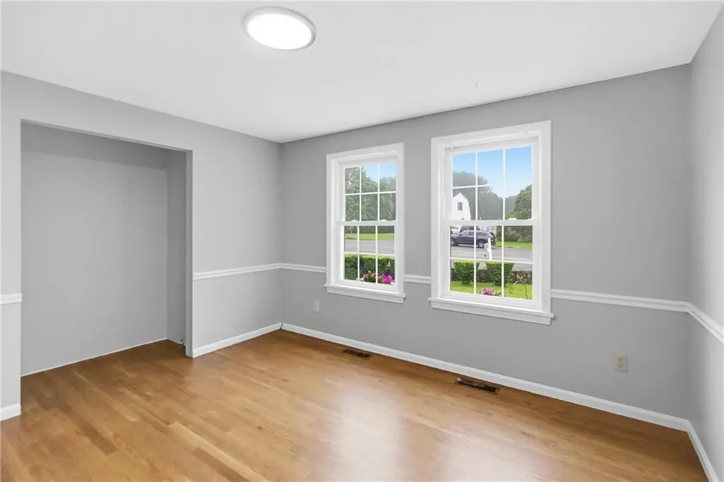 49 Harvest Road Middletown RI 02842