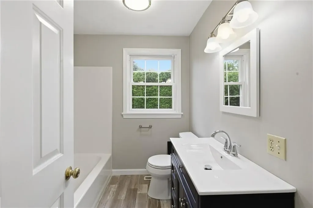 49 Harvest Road Middletown RI 02842