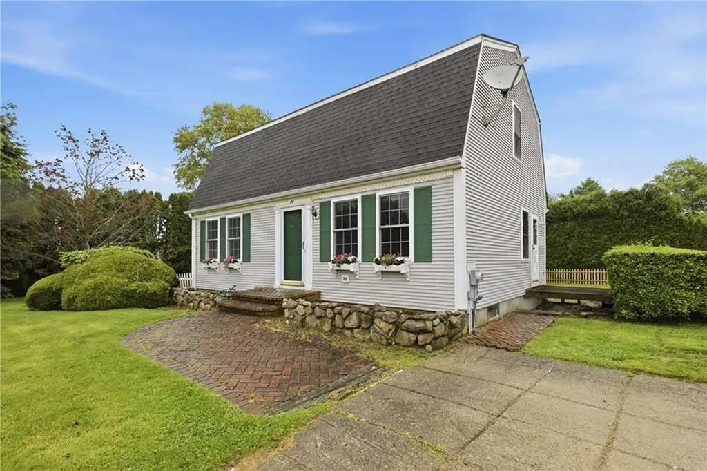 49 Harvest Road Middletown RI 02842