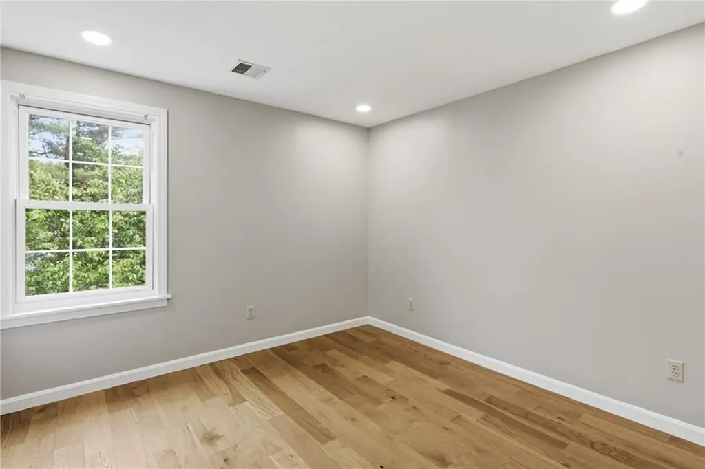 49 Harvest Road Middletown RI 02842
