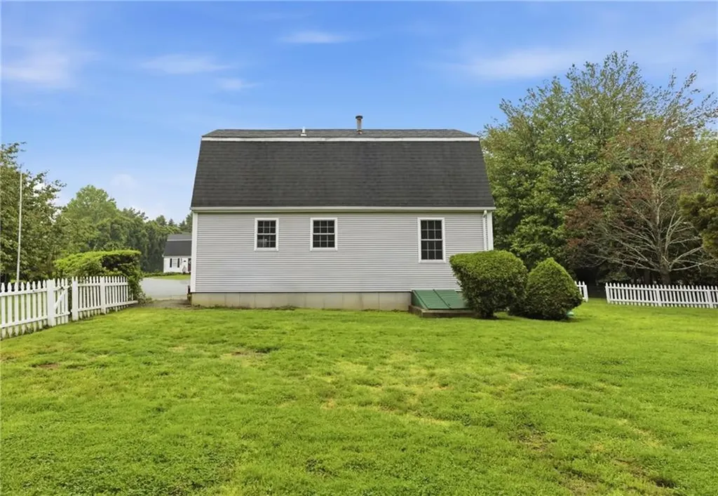 49 Harvest Road Middletown RI 02842