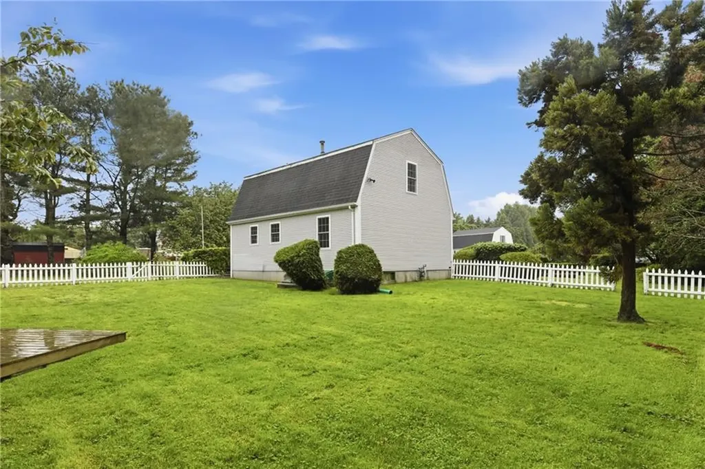 49 Harvest Road Middletown RI 02842