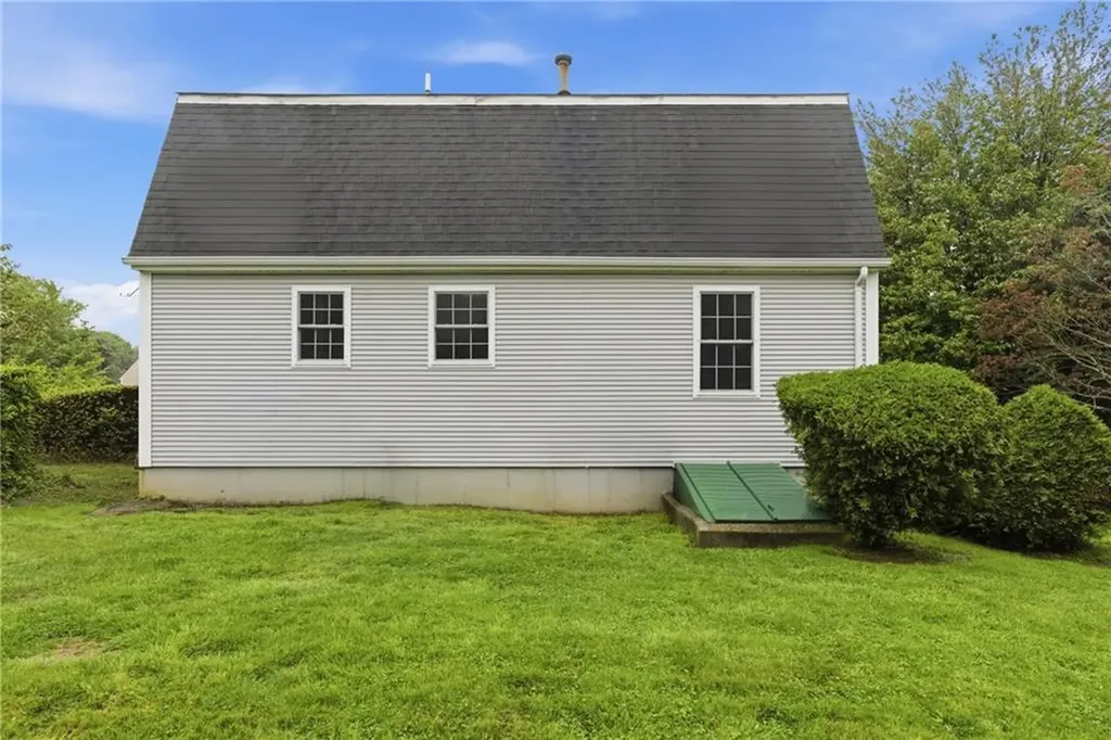 49 Harvest Road Middletown RI 02842