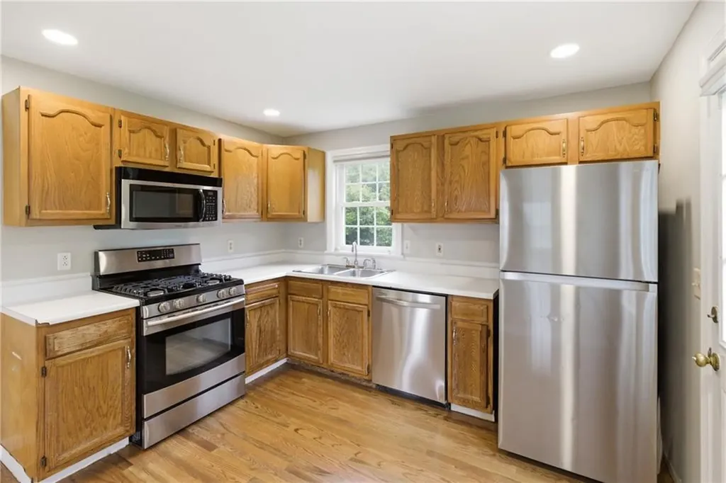 49 Harvest Road Middletown RI 02842