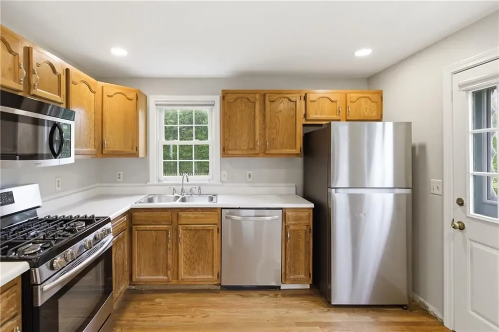 49 Harvest Road Middletown RI 02842