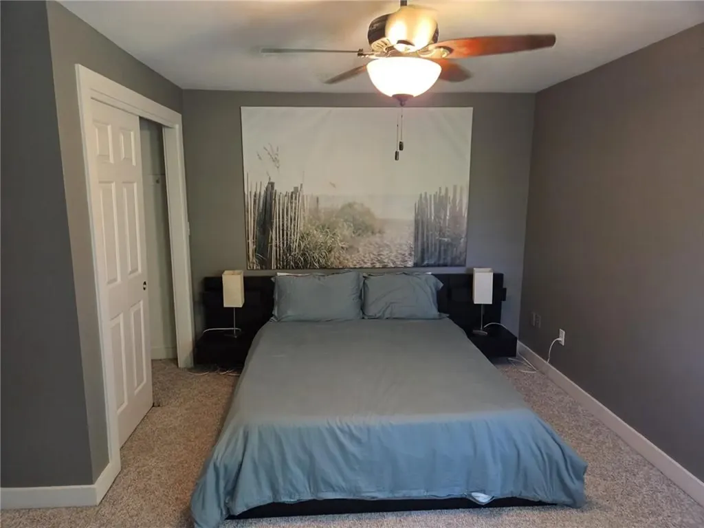 21 Sterling Drive Tiverton RI 02878