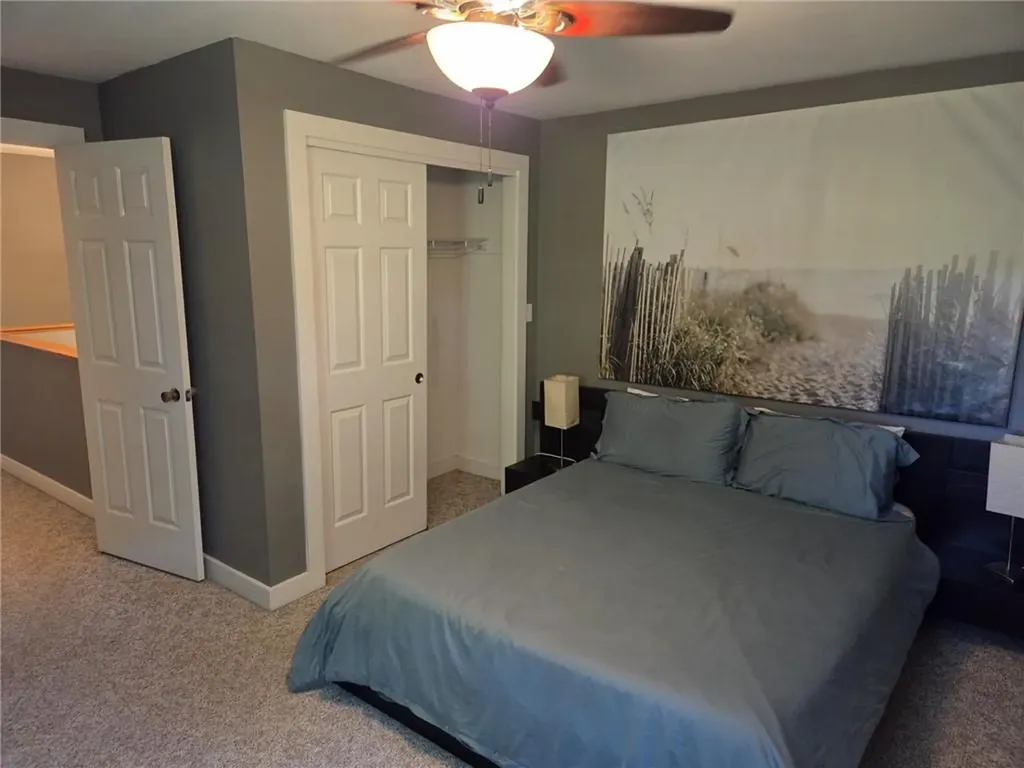 21 Sterling Drive Tiverton RI 02878
