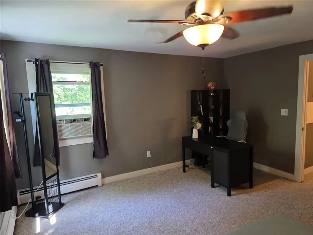 21 Sterling Drive Tiverton RI 02878