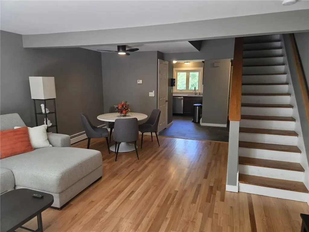 21 Sterling Drive Tiverton RI 02878
