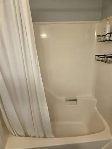 21 Sterling Drive Tiverton RI 02878