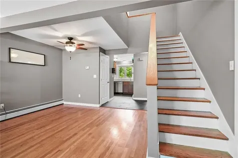 21 Sterling Drive Tiverton RI 02878