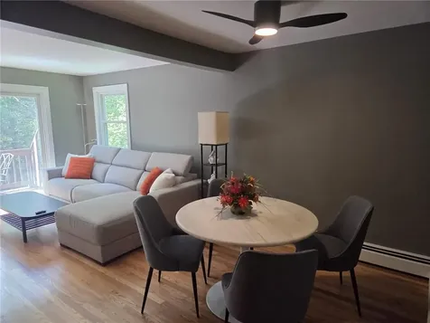 21 Sterling Drive Tiverton RI 02878