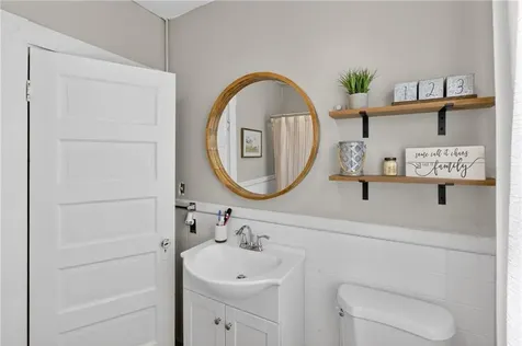 26 Ashland Place New Bedford MA 02740