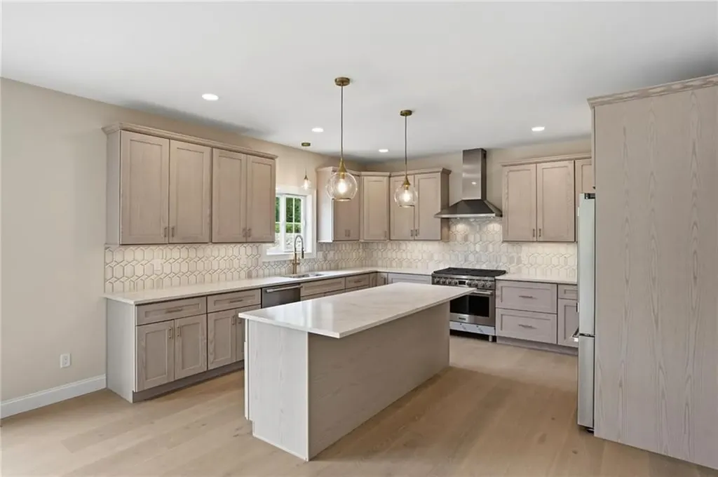413 New River Road Lincoln RI 02838