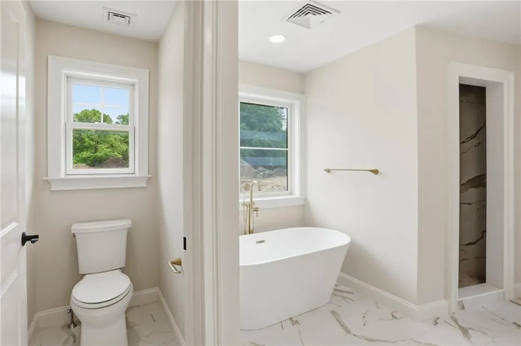 413 New River Road Lincoln RI 02838