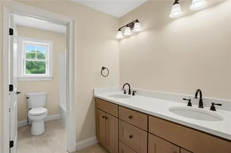 413 New River Road Lincoln RI 02838