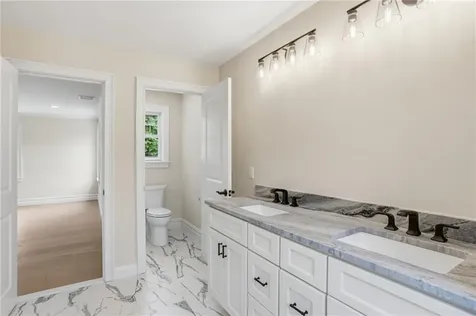 413 New River Road Lincoln RI 02838
