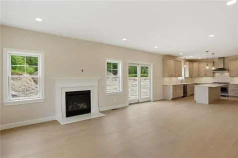 413 New River Road Lincoln RI 02838