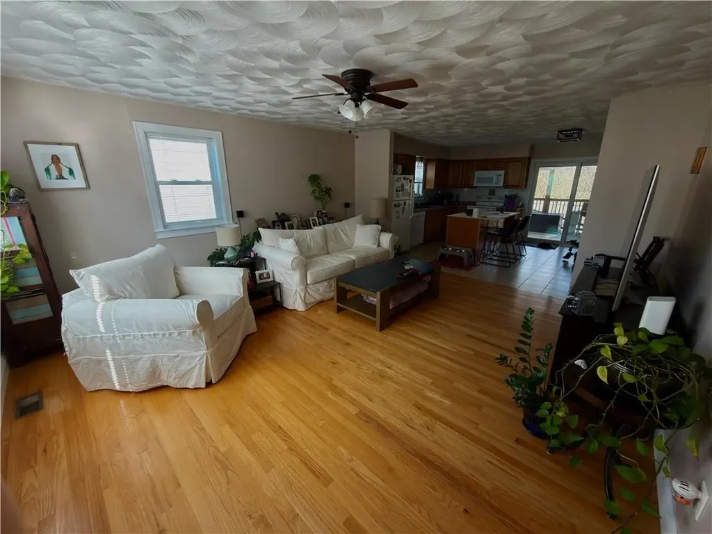 6 Wilson Street Bristol RI 02809