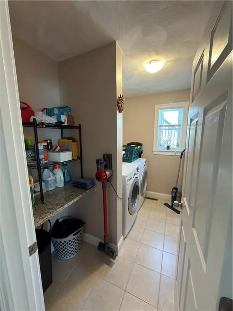 6 Wilson Street Bristol RI 02809