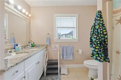 6 Wilson Street Bristol RI 02809