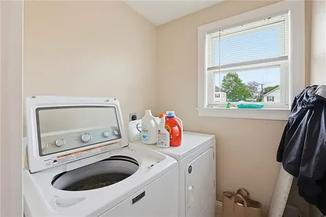 6 Wilson Street Bristol RI 02809