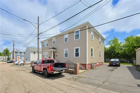 6 Wilson Street Bristol RI 02809