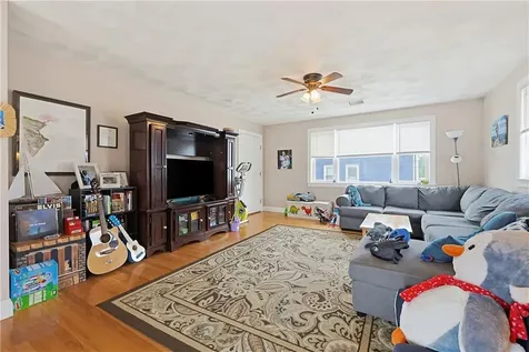 6 Wilson Street Bristol RI 02809