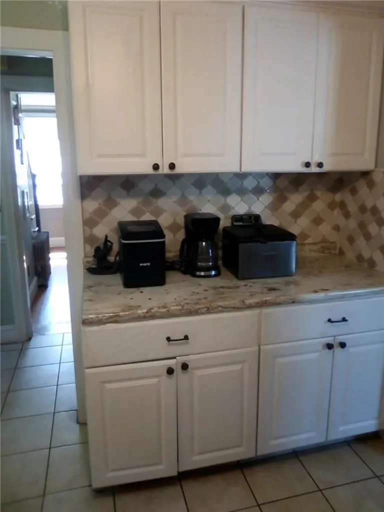 199 Main Avenue Warwick RI 02886