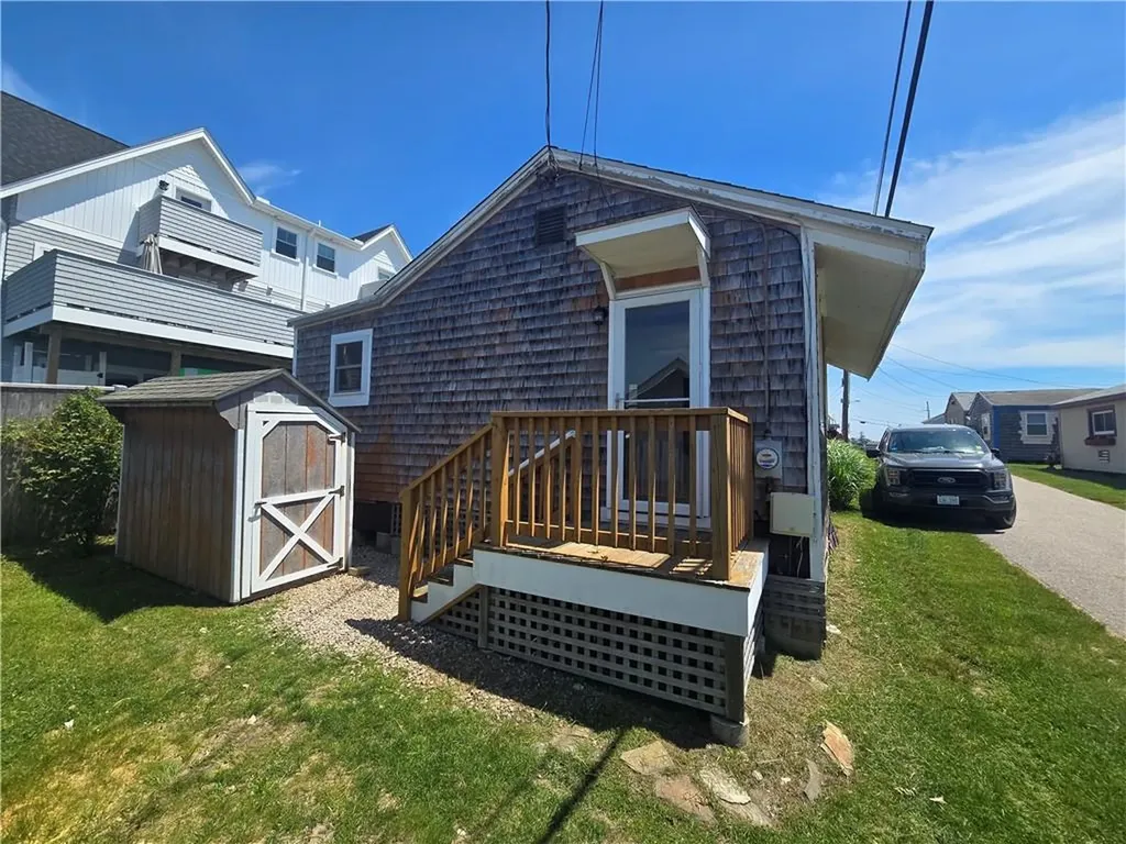 854 Matunuck Beach Road South Kingstown RI 02879