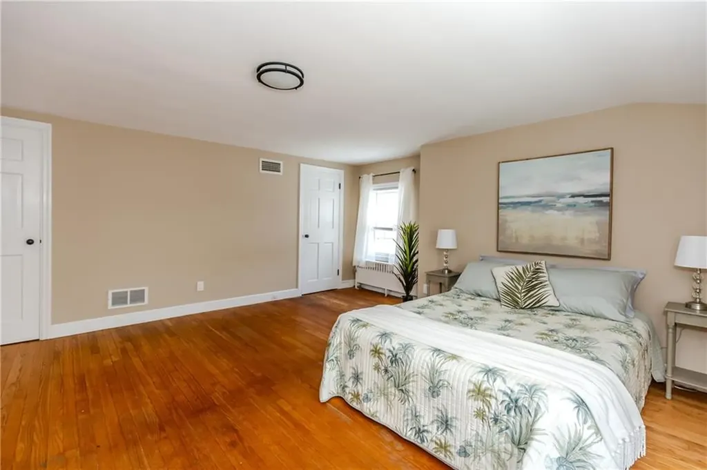 11 Palm Boulevard Warwick RI 02888