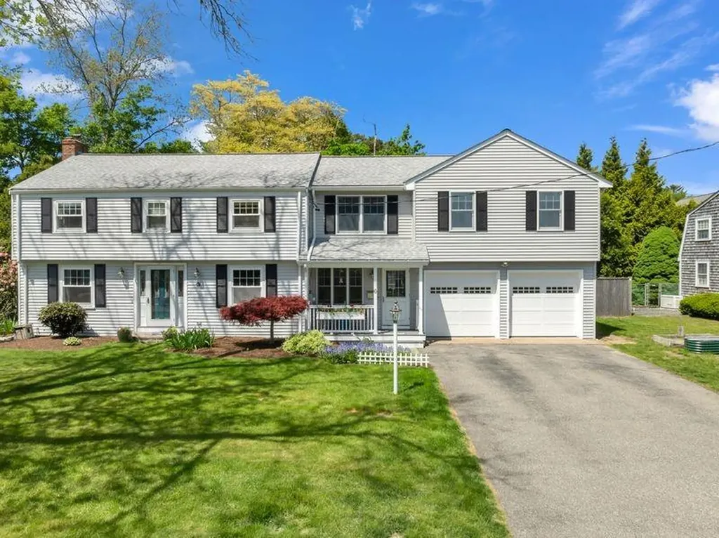6 Driftwood Drive Barrington RI 02806