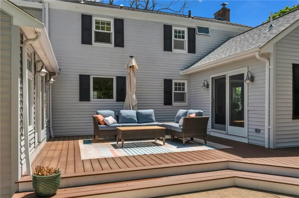 6 Driftwood Drive Barrington RI 02806