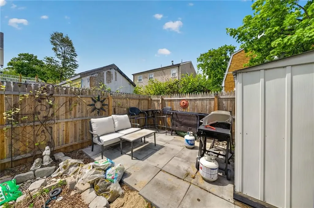 293 Swan Street Providence RI 02905