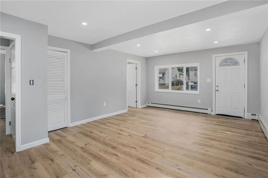 17 Padelford Avenue East Providence RI 02915