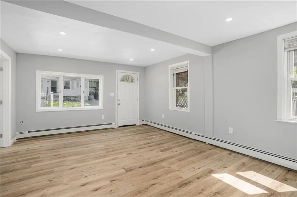 17 Padelford Avenue East Providence RI 02915